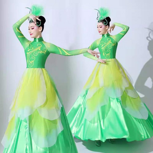 Women girl green petals flamenco dance dress paso double spanish dance long swing skirts opening choir stage performance ballroom dress for female